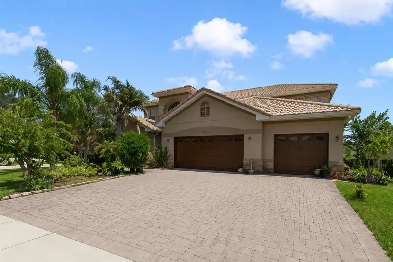 2300 Eagle Talon Ct, FL