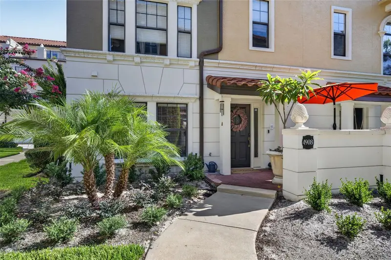 4908 San Marino Cir, FL