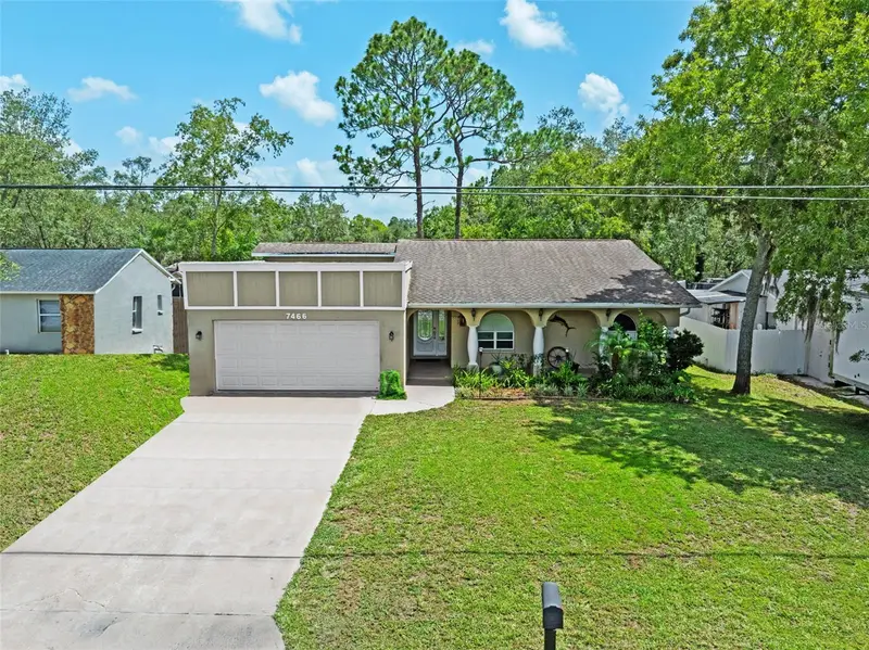 7466 Apache Trl, FL
