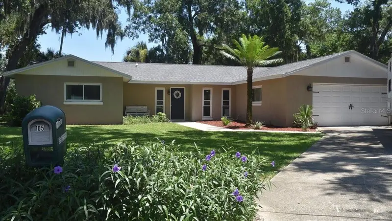 105 Kent Ct, FL