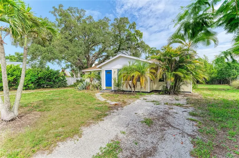 1300 Loma Linda Ct, FL