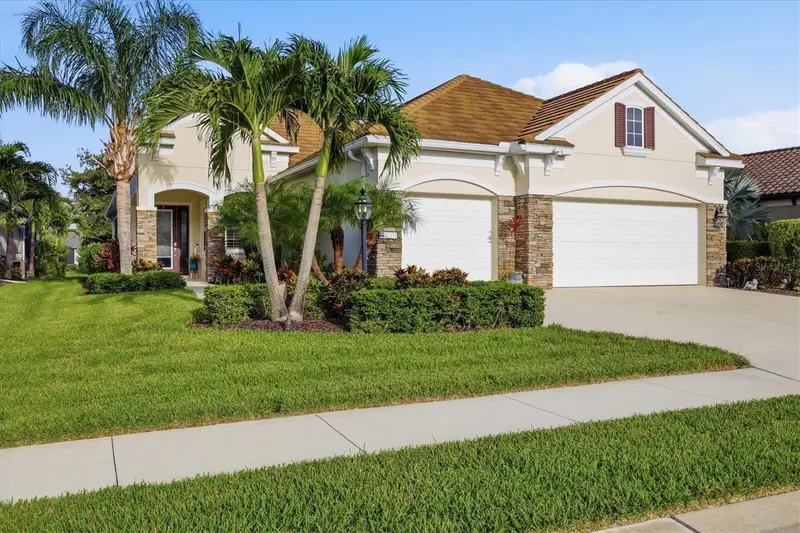 4209 Midnight Blue Run, FL