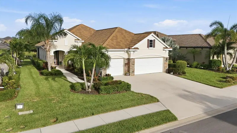 4209 Midnight Blue Run, FL