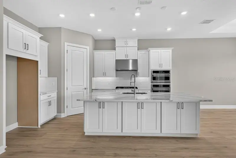 998 Tassleflower Trl, FL