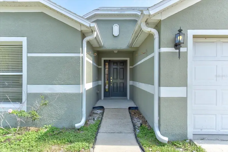605 Swan Range Rd, FL
