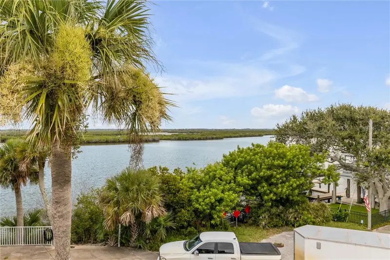 830 Eel Ave, FL