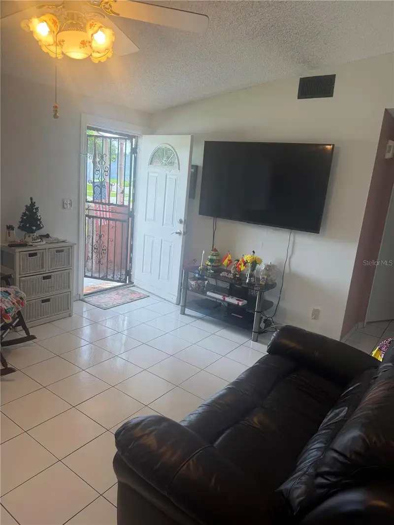 1304 Donwoods Ln, FL