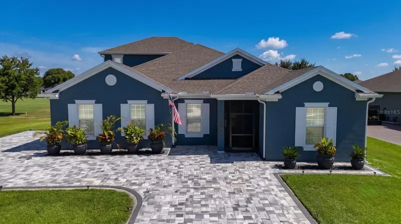 17649 Live Oak Dr, FL