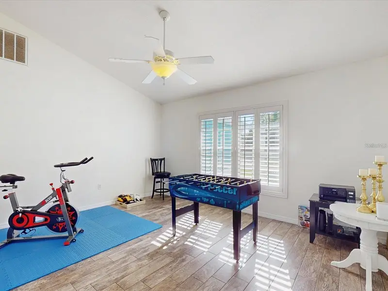 2211 Jessica Ln, FL