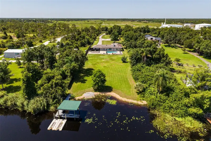 37951 Washington Loop Rd, FL