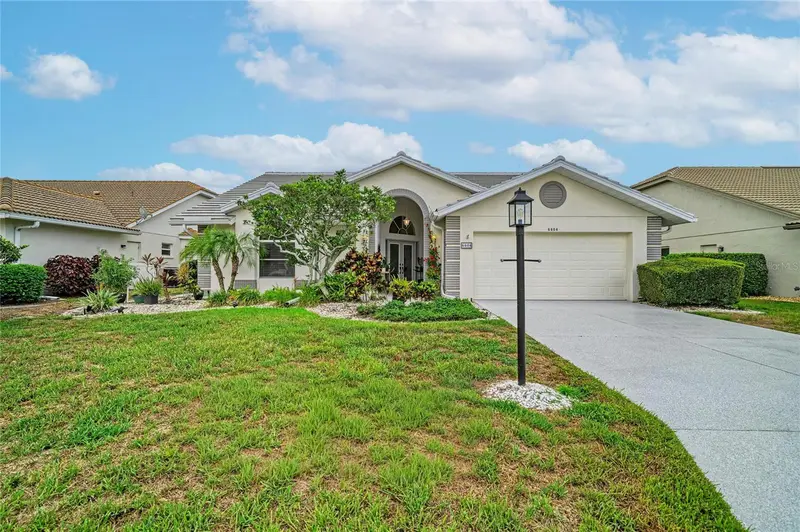 6604 Stone River Rd, FL