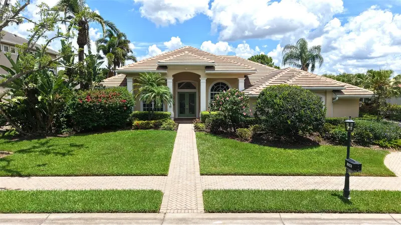 8923 Bloomfield Blvd, FL