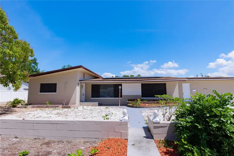 4946 Dr Martin Luther King Jr St S, FL