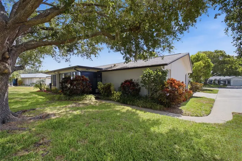 1335 Queen Anne Dr #C, FL