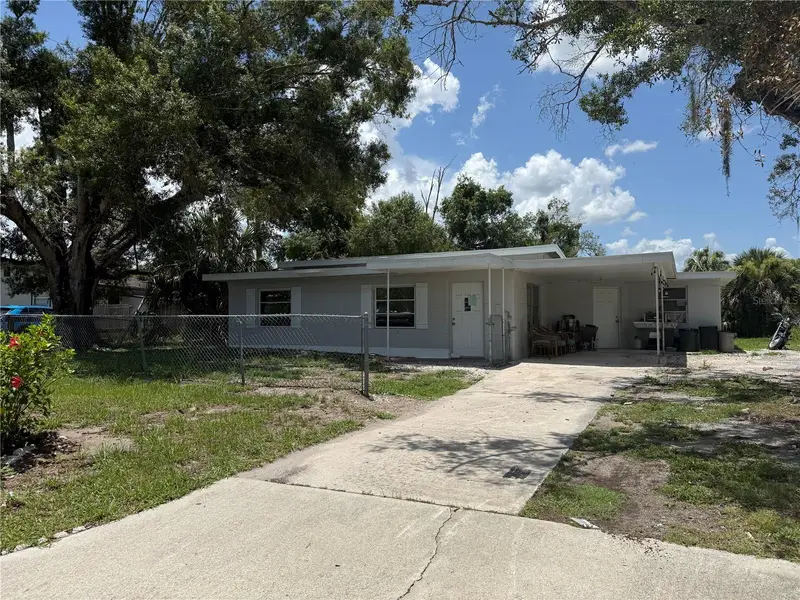 408 E Maple St, FL