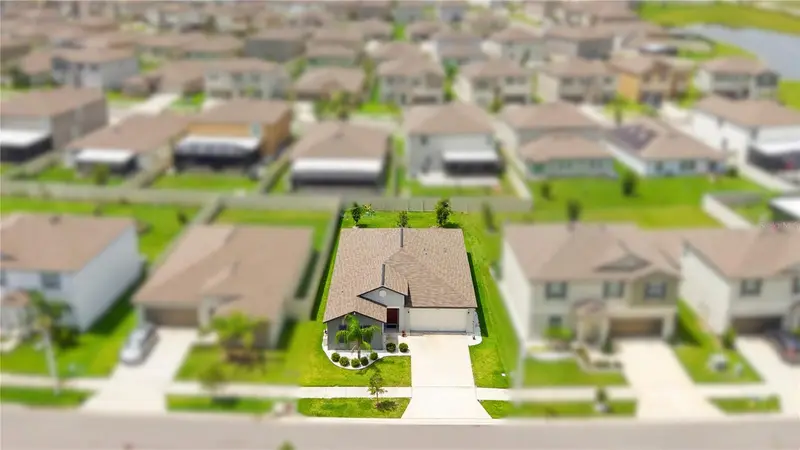 31664 Sun Kettle Loop, FL