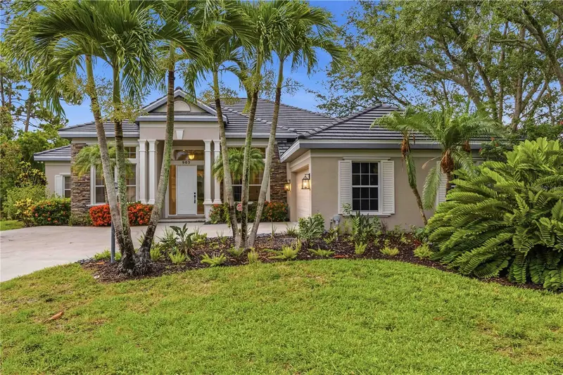 903 Tranquility Cir, FL