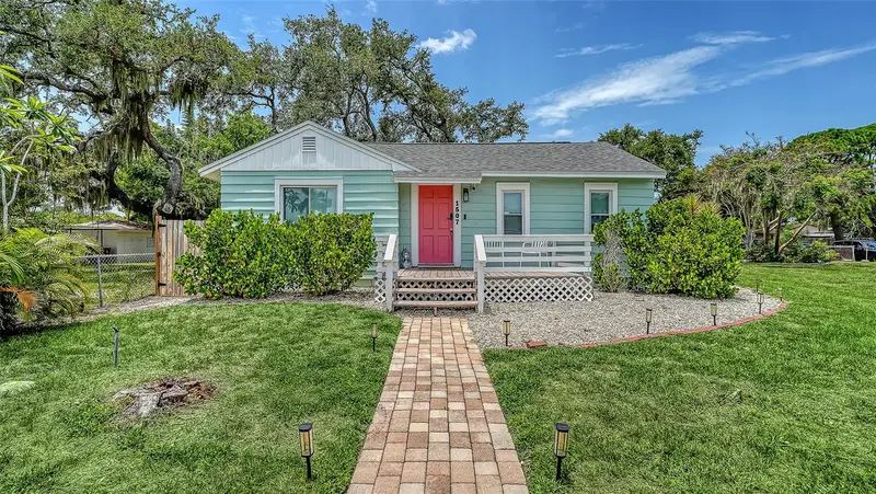 1507 10th Ave W, FL
