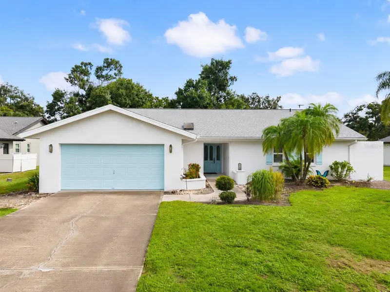 5438 Dominica Cir, FL