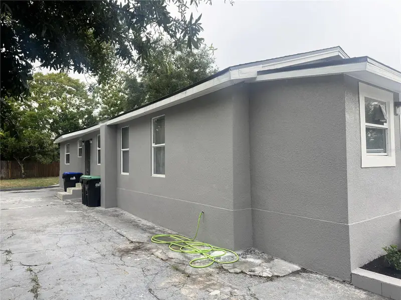425 S Observatory Dr, FL