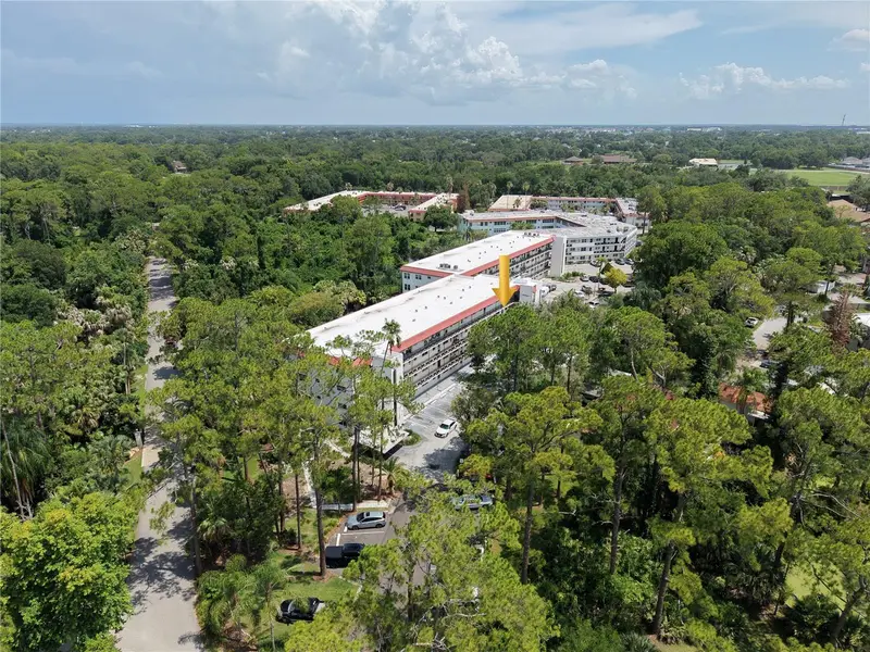 200 El Camino Dr #306, FL