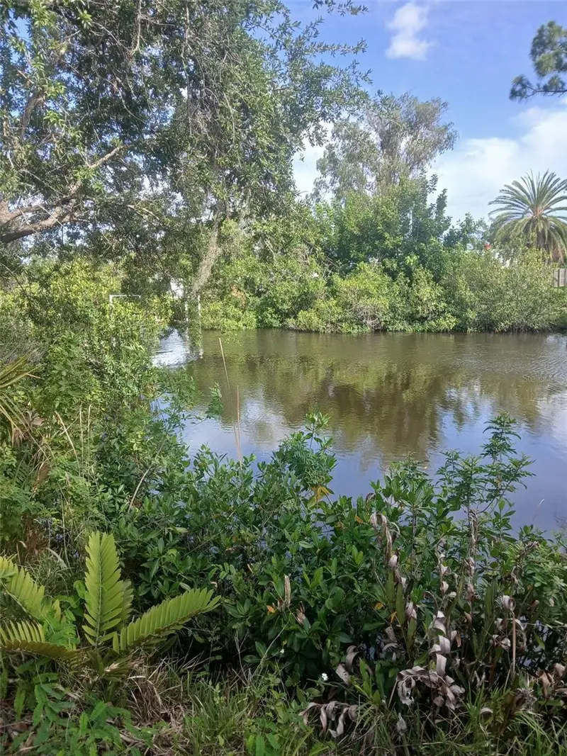 Hilolo Ln, FL