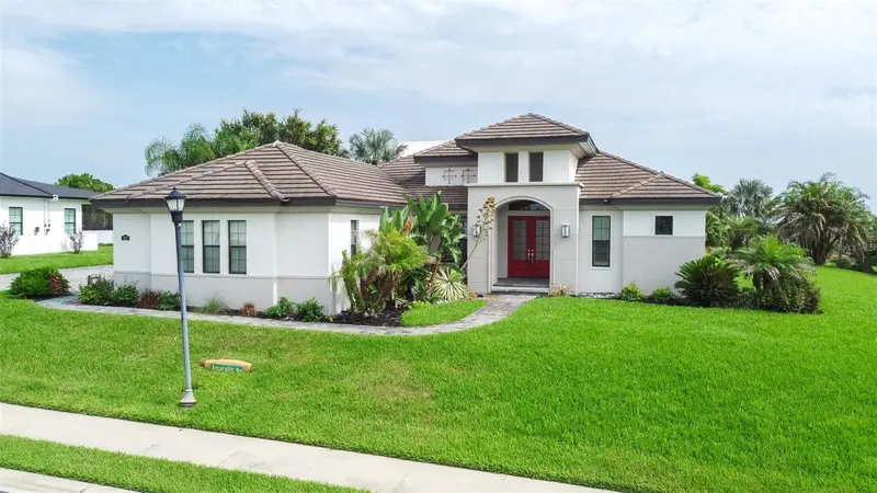 262 Amaryllis Way, FL