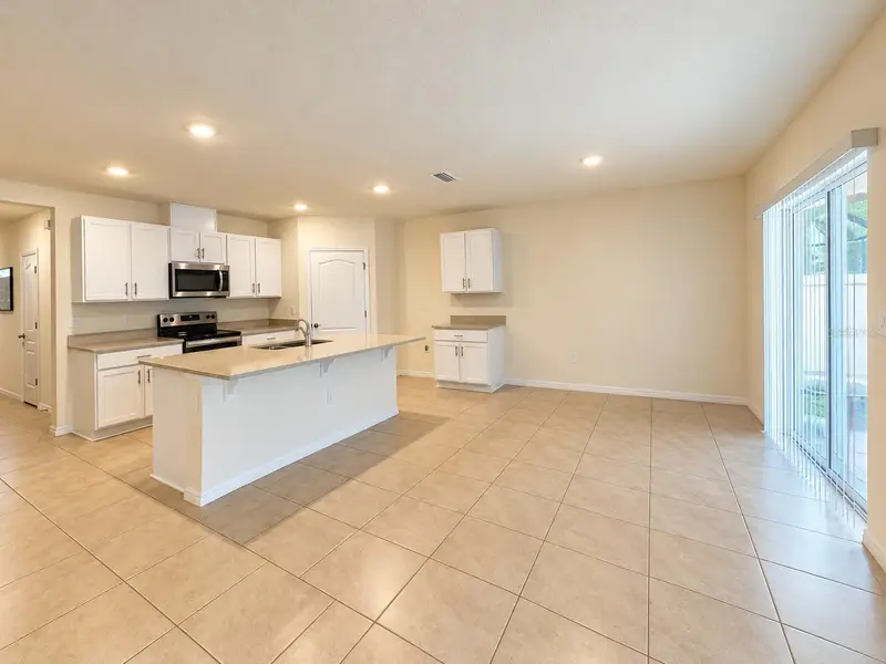 17089 Edgemont Ln, FL