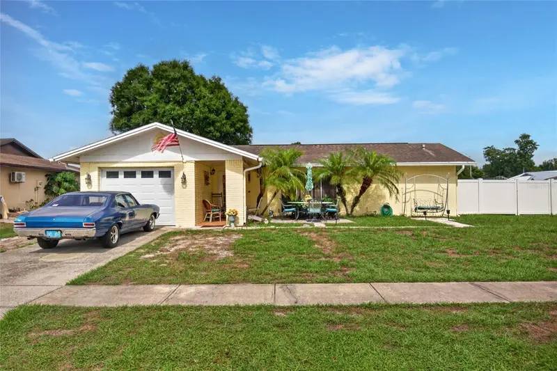 14501 Farm Hills Pl, FL