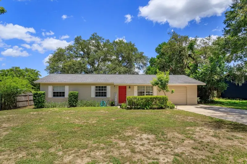 265 N 1st St, FL