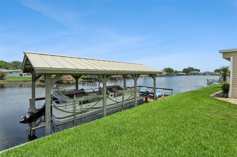 30127 Green Bay Dr, FL