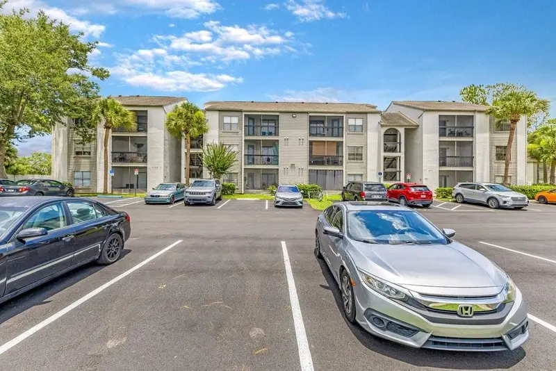 2231 Cascades Blvd #304, FL