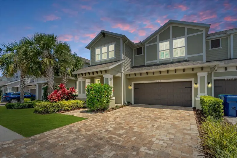 597 Ozona Village Dr, FL