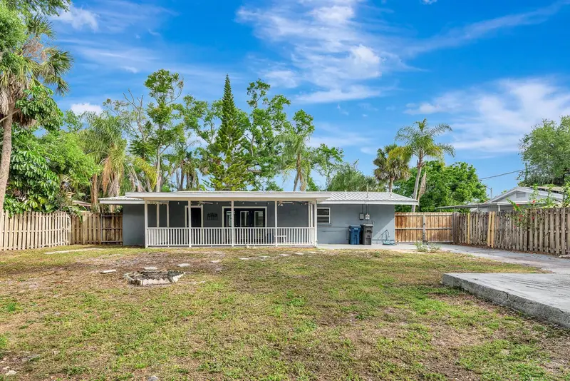 2510 51st Avenue Ter W, FL