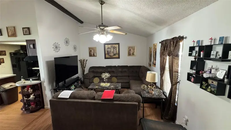 4026 Killian Dr., FL