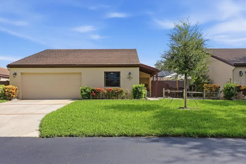 3615 Glen Oaks Manor Dr, FL
