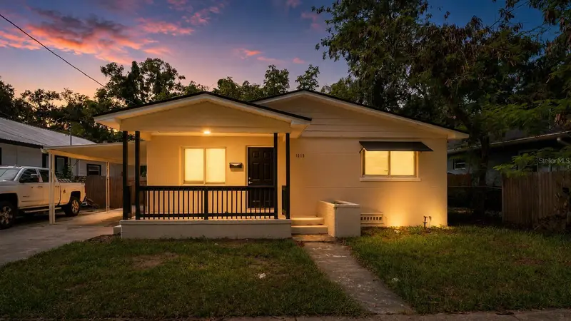 1213 E 24th Ave, FL