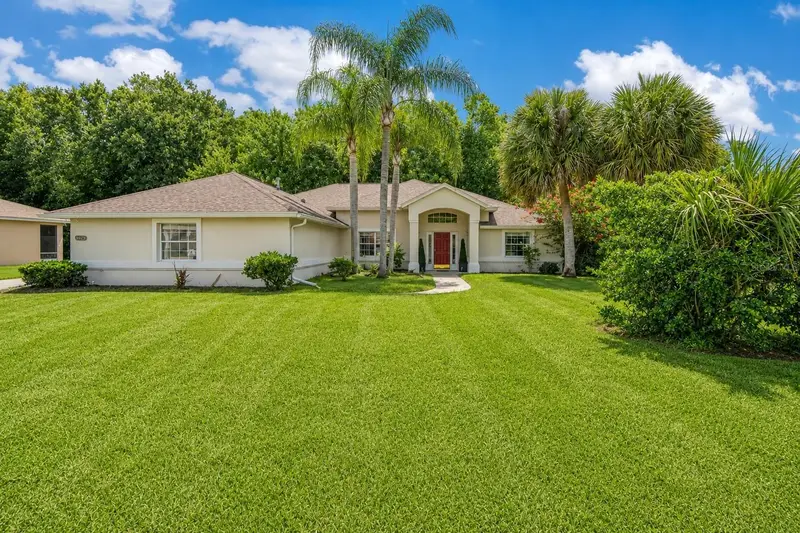 3739 Sunrise Oaks Dr, FL