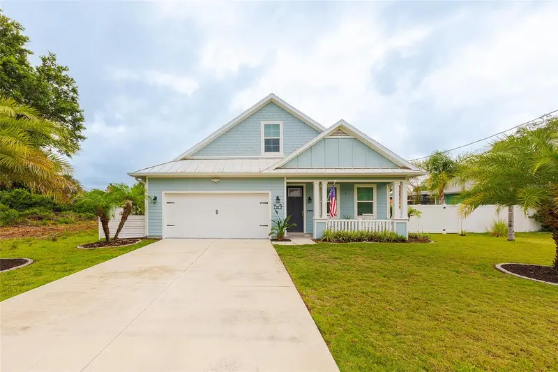 17 Rockwell Ln, FL