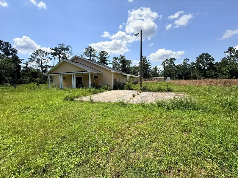 11246 County Road 6 E, FL