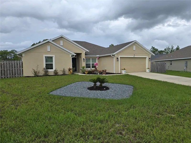 825 W Hallam Dr, FL