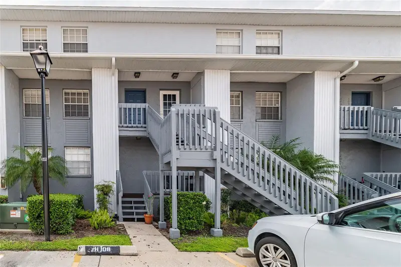 4907 W Mcelroy Ave #H209, FL