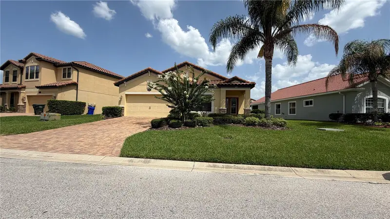 1947 Altavista Cir, FL