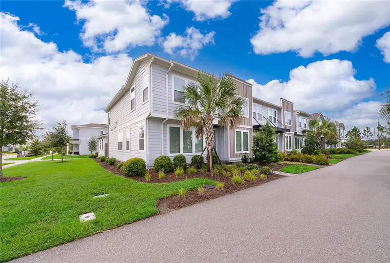 2929 Voyager Ave, FL