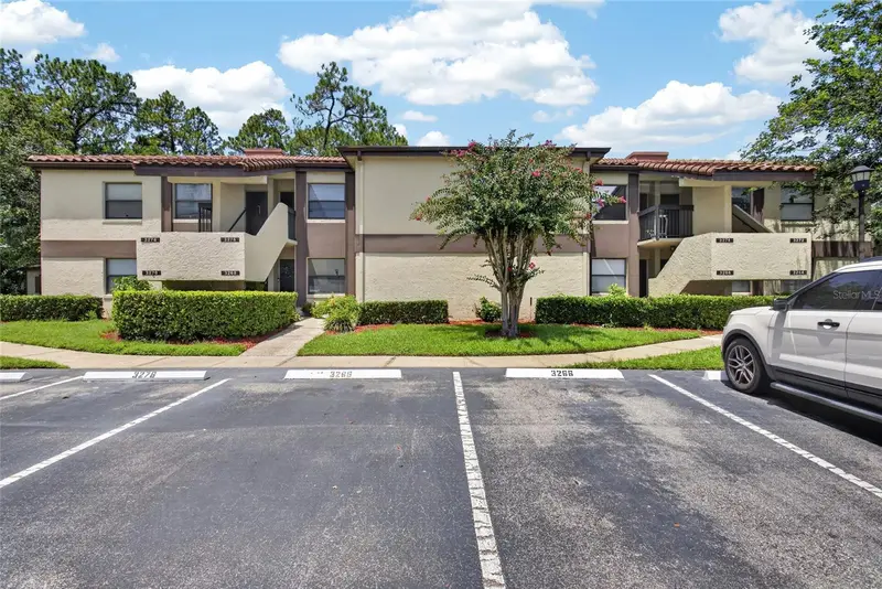 3276 Candle Ridge Ct #202, FL