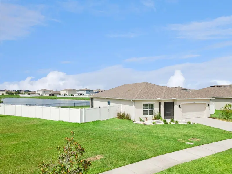 309 Citrine Loop, FL