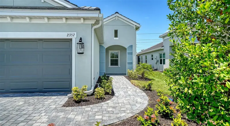 2357 Blue Mahoe Ln, FL