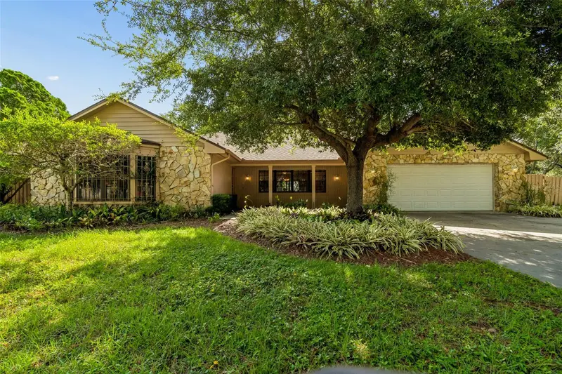 16509 Round Oak Dr, FL