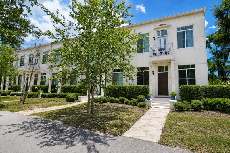 Lake Eola Heights listing