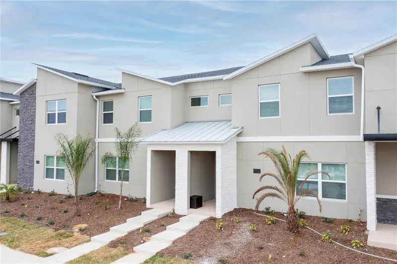952 Leader St, FL